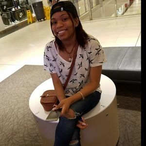 Meet your Posher, Alika
